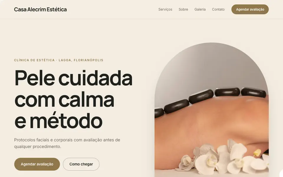 Prévia do modelo Botânico calmo, de site para clínica de estética